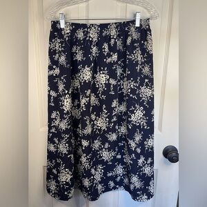 Blair floral skirt with elastic‎ waste.